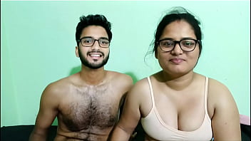 Desi college couple gets naughty in flat